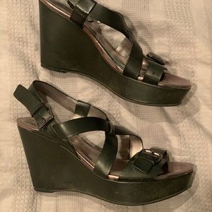 GUC black wedge sandals